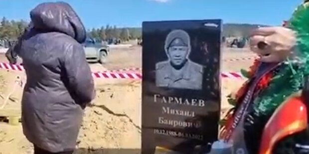 Кладовища ростуть на очах: в РФ з'являються свіжі могили військових. Фото