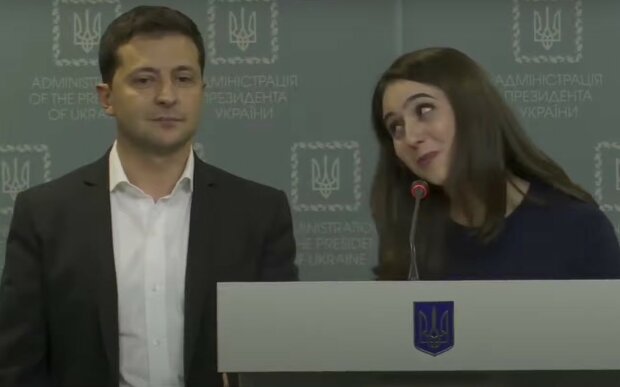 Владимир Зеленский и Юлия Мендель. Фото: скриншот YouTube-видео