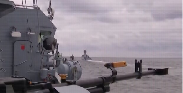 Військові кораблі РФ залишаються в Чорному морі. Ситуація небезпечна
