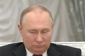 Путин будет сидеть в отдельной камере: в Кремле начинается переворот. Как это происходит