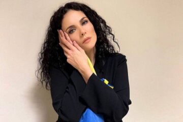 Просто до слез: Настя Каменских выпустила трогательную песню об Украине